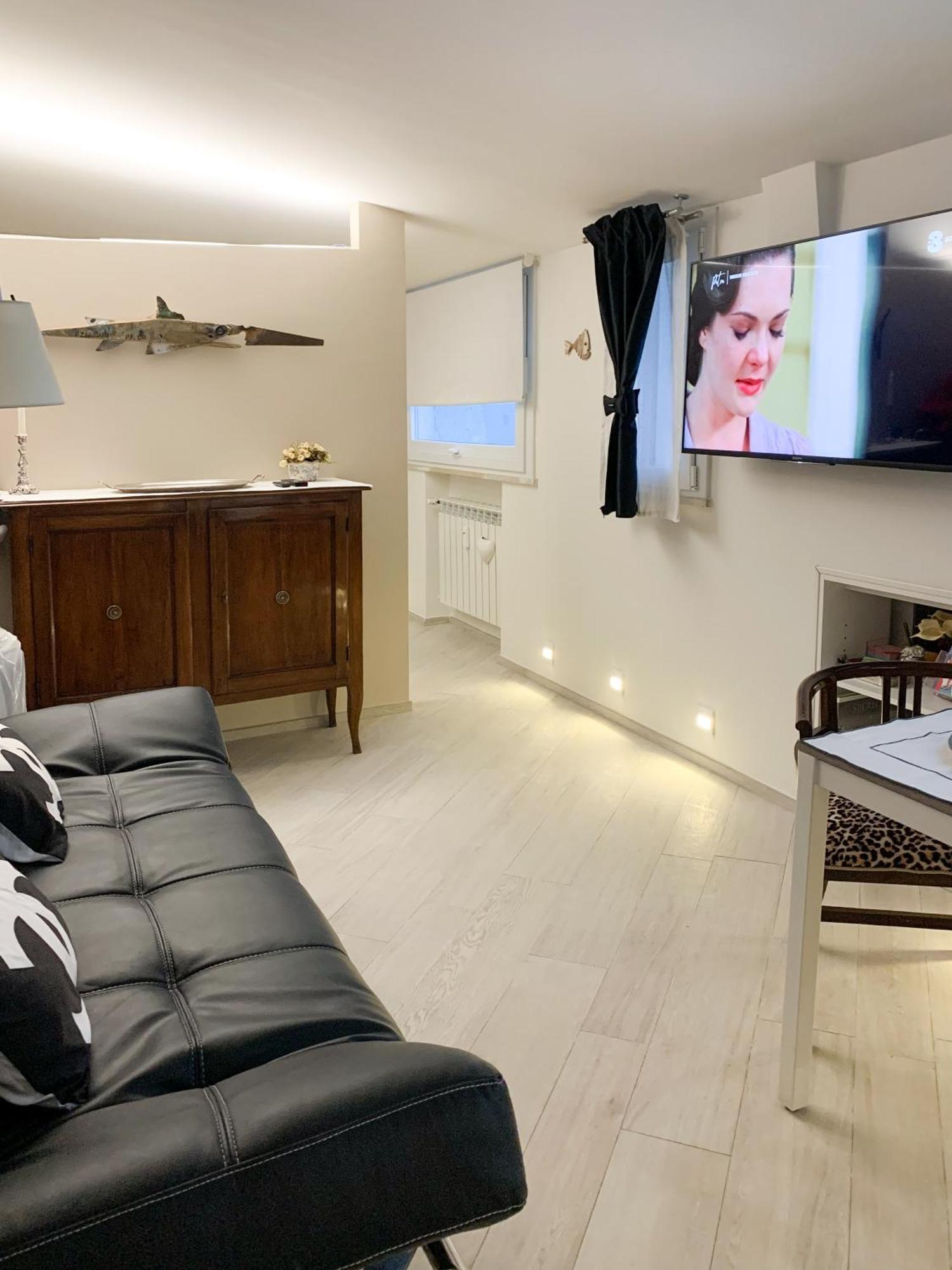 Casina Tuareg Villa Livorno Buitenkant foto